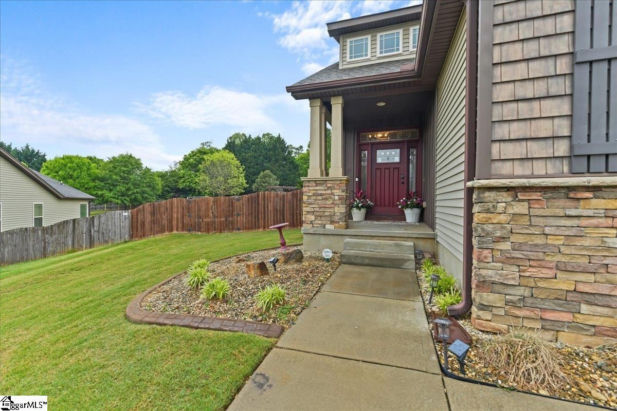 Property image 4 at 30 Arbolado Way, Greer, SC 29651