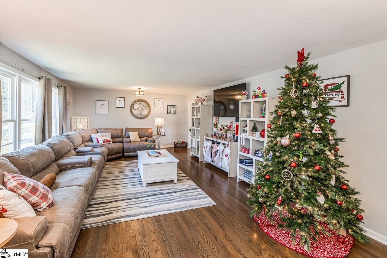 Property image 3 at 116 Maxton Street, Spartanburg, SC 29302