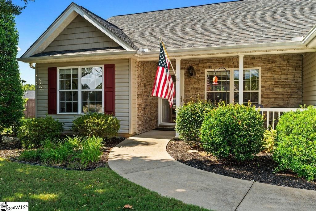 Property image 2 at 260 Sleepy River Road, Simpsonville, SC 29681