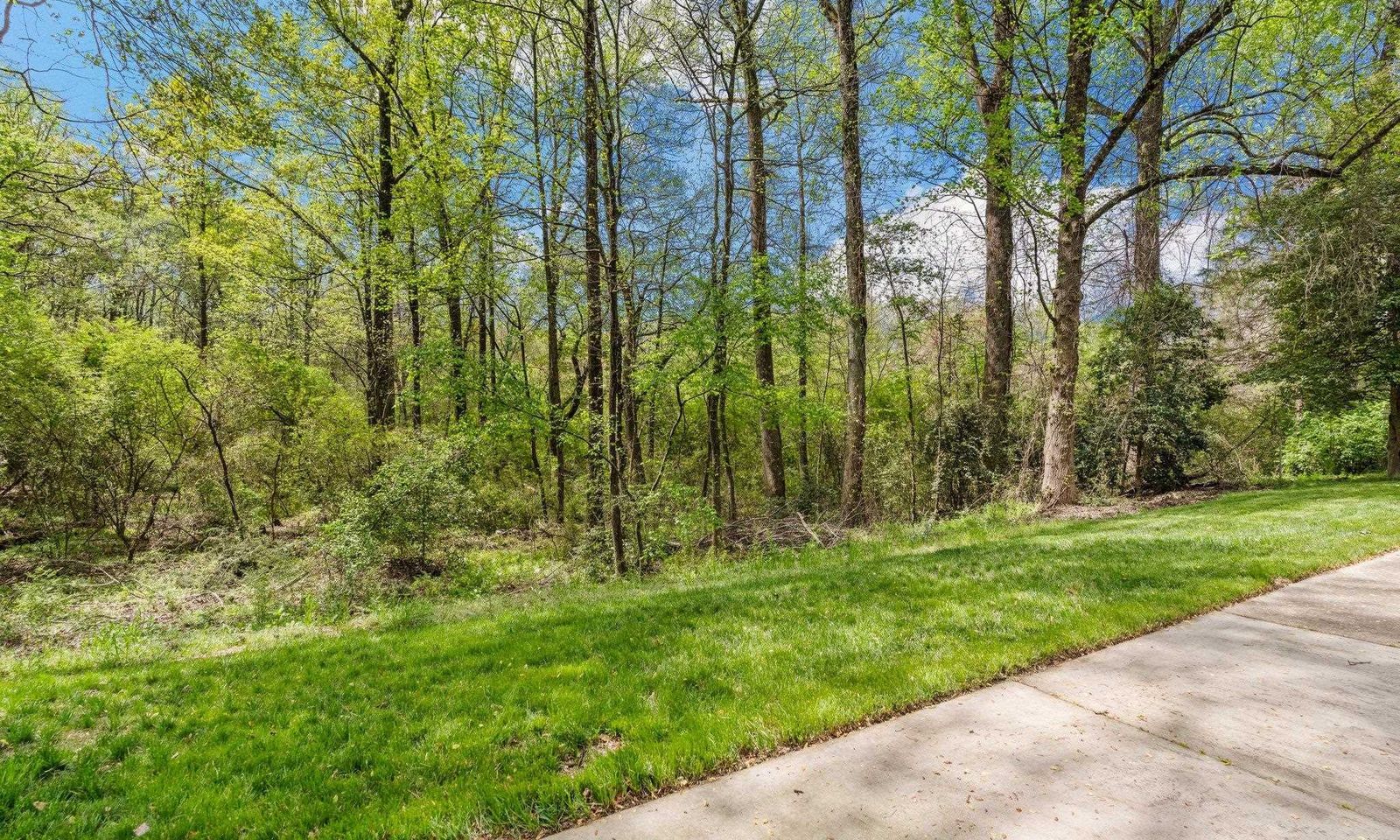 Property image 5 at 134 Hunters Trail, Greenville, SC 29615
