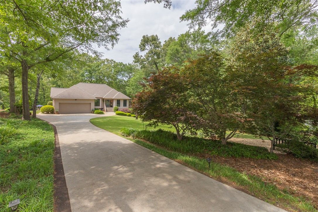 Property image 2 at 1210 Beaver Run, Anderson, SC 29625
