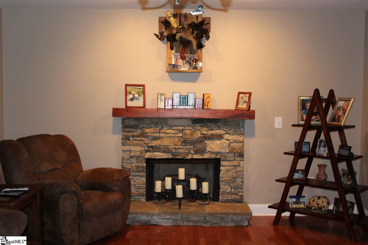 Property image 5 at 111 Sandy Shores Circle, Townville, SC 29689