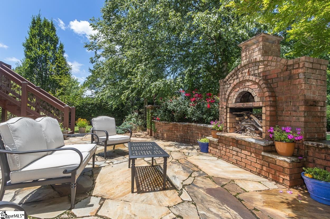 Property image 3 at 104 Barfield Drive, Easley, SC 29642