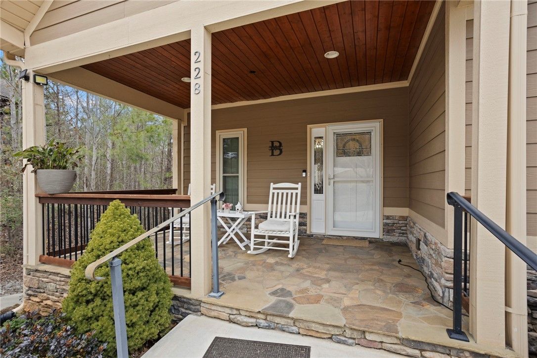 Property image 2 at 228 Sweetwater View Road, Seneca, SC 29672