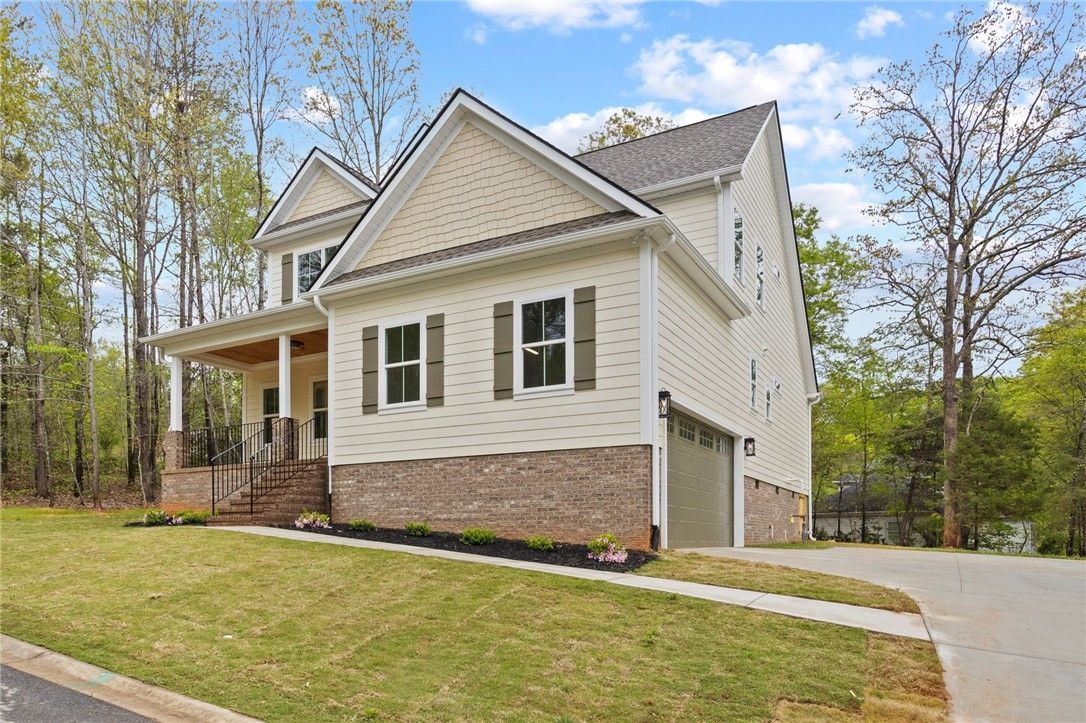 Property image 3 at 135 Old Compton Street, Pendleton, SC 29670