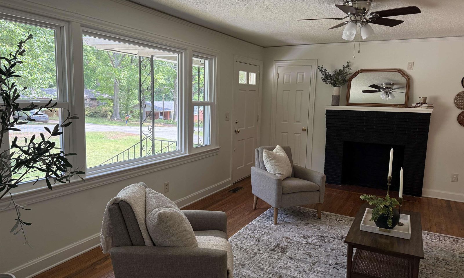 Property image 2 at 133 Woodridge Circle, Greenville, SC 29607-5325