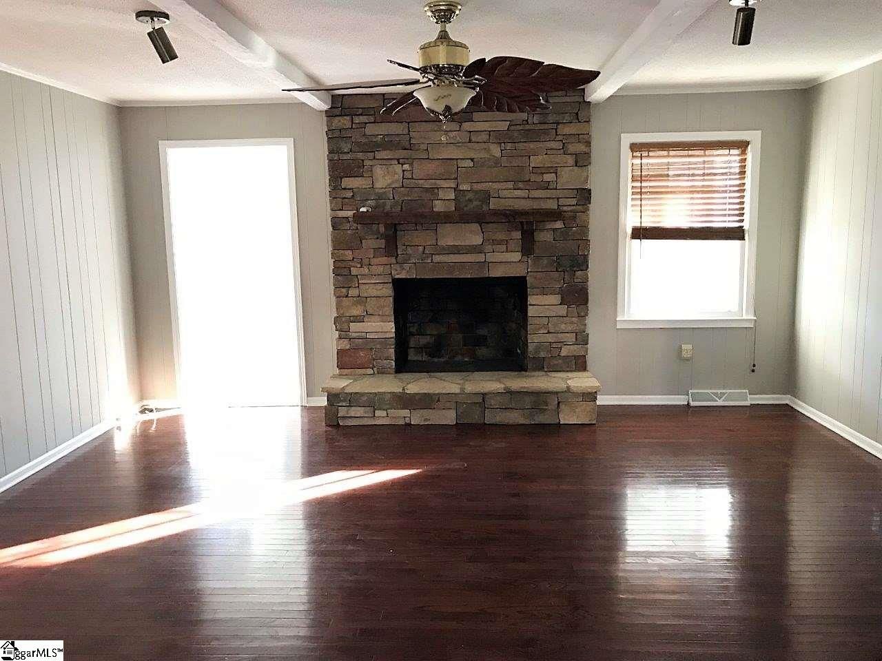 Property image 4 at 105 Pine Straw Way, Greenville, SC 29607