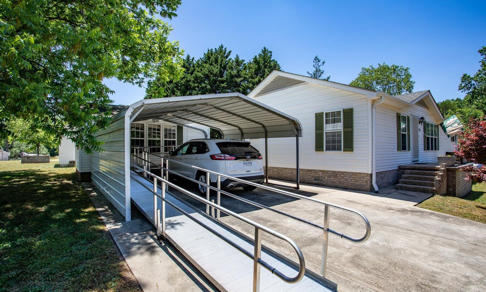 Property image 5 at 706 Conners Boulevard, Piedmont, SC 29673