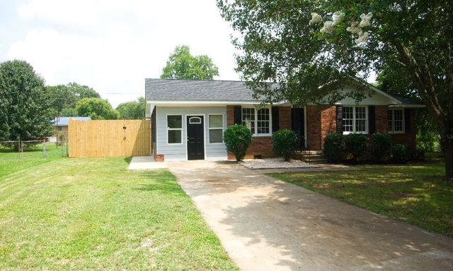 3511 Woodcone Trail