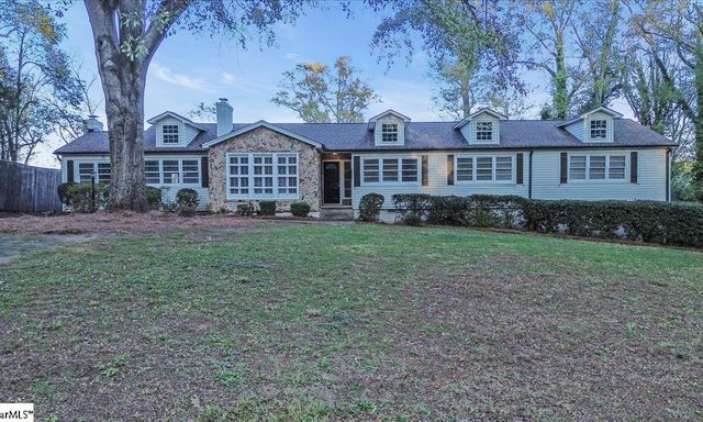111 Faris Circle