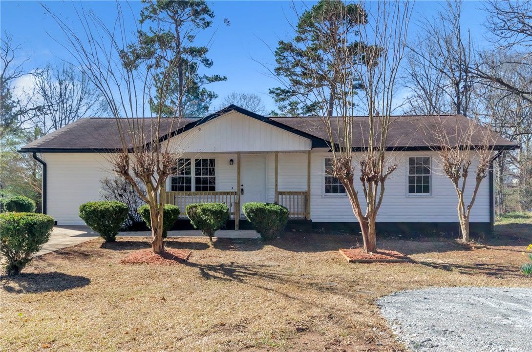 Long Meadow, Anderson Community