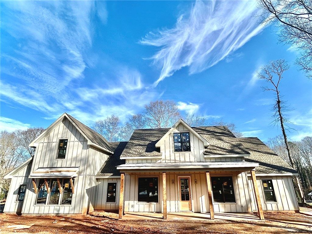 Main image of property at 102 Roslyn Drive, Clemson, SC 29631
