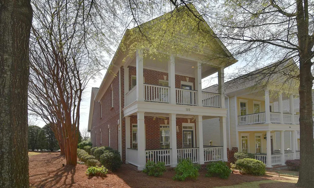 103 Rivoli Lane