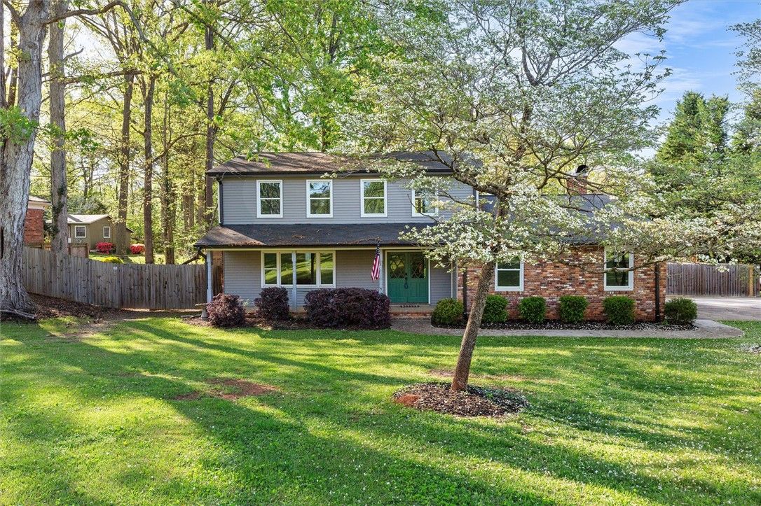 Main image of property at 333 Fairlane Drive, Spartanburg, SC 29307