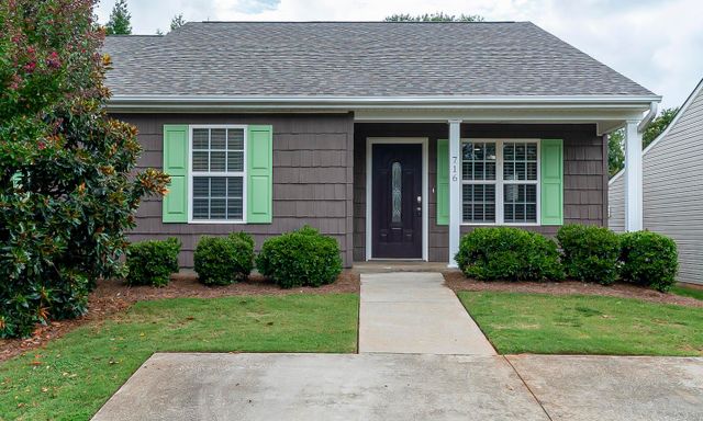 716 W Sago Court