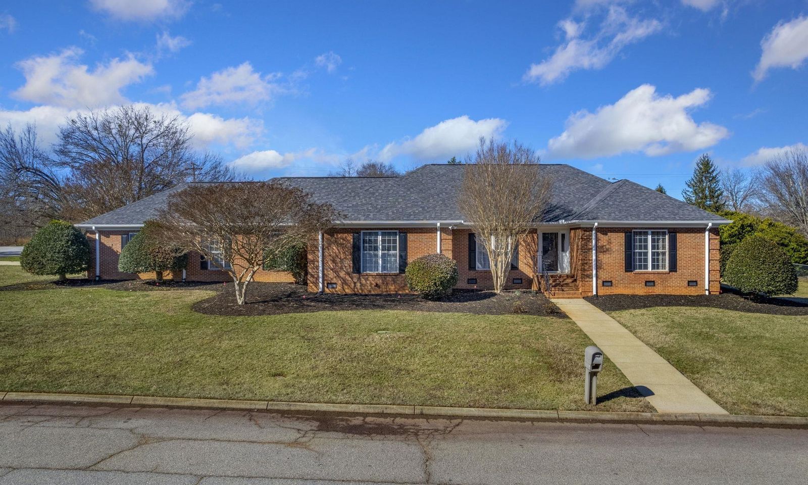 Property image 2 at 1 Wheatstone Court, Greenville, SC 29617