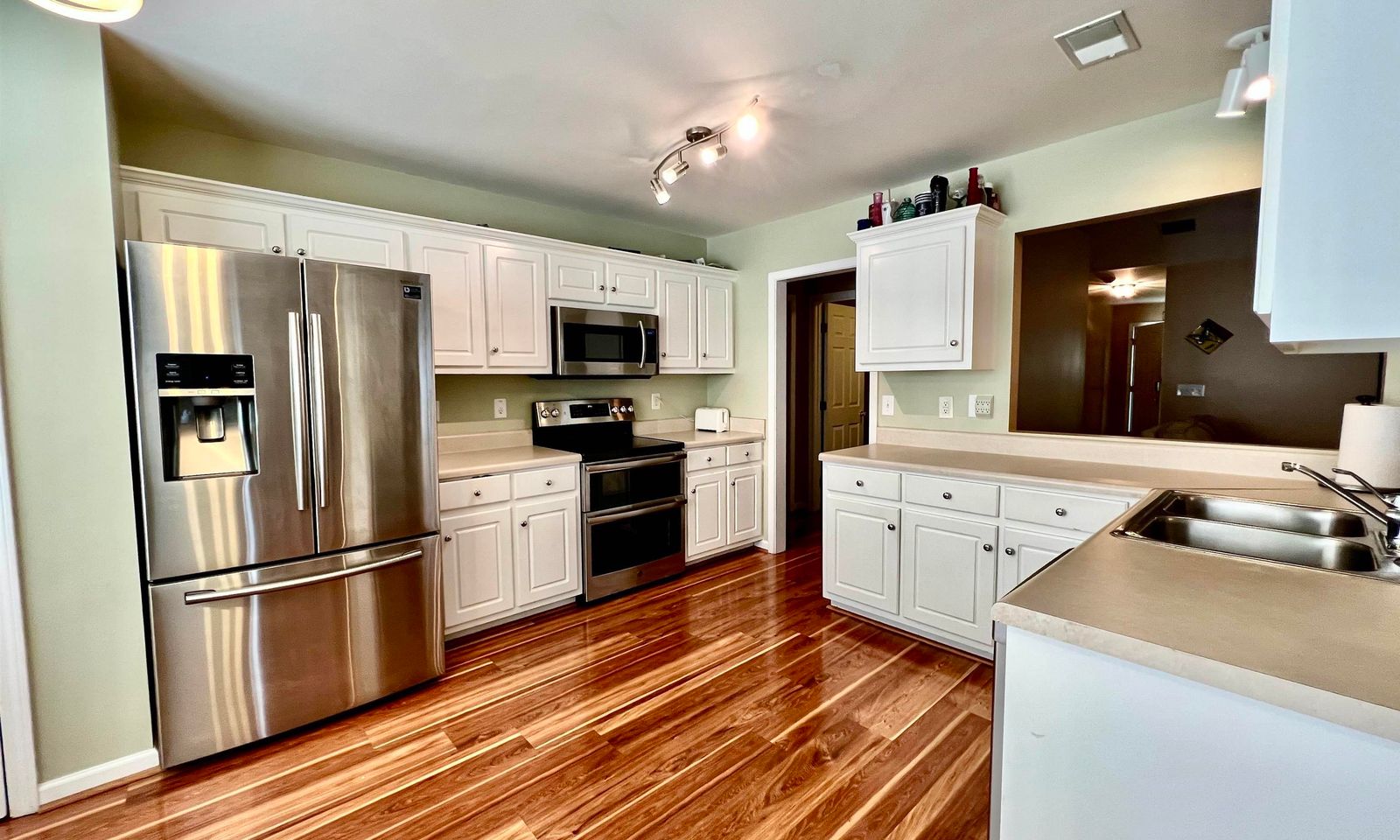 Property image 5 at 308 Sprucewood Court, Greer, SC 29651