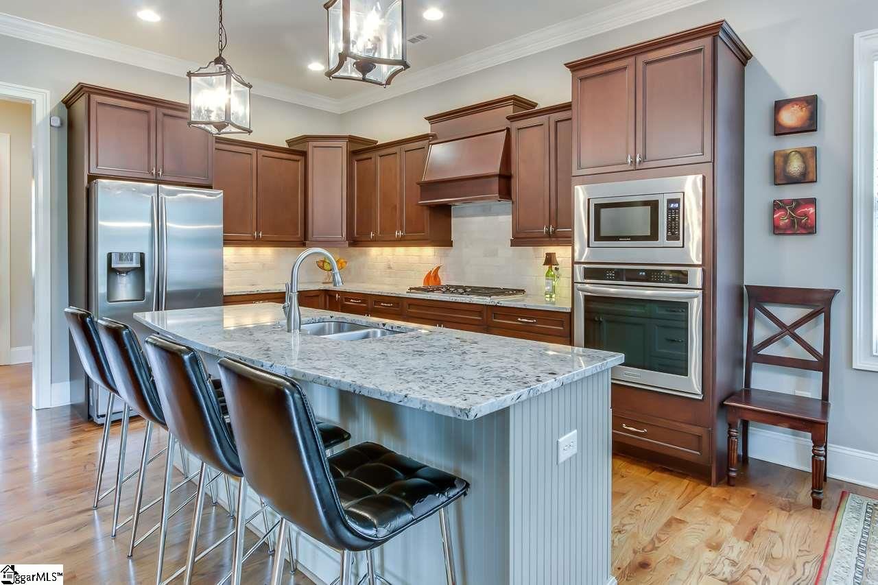 Property image 5 at 9 Jenkinson Court, Greenville, SC 29605