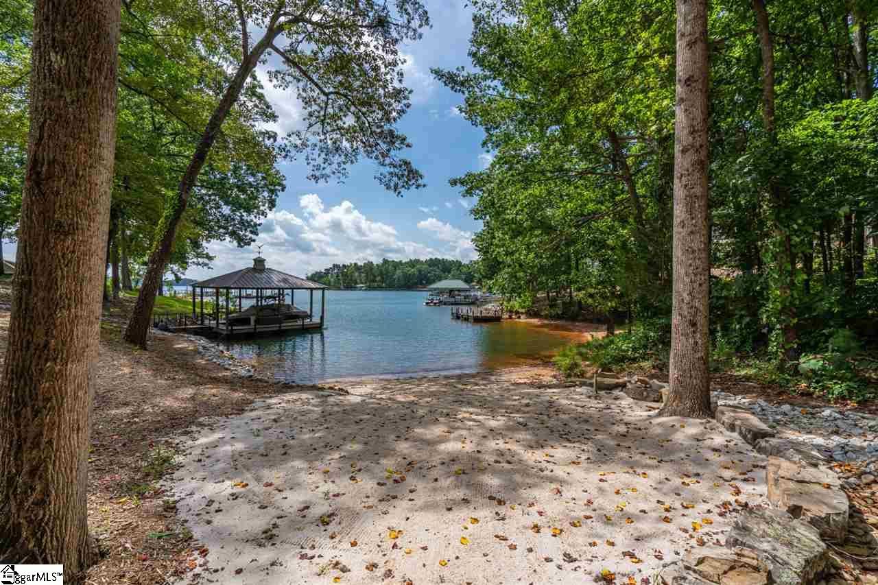 Property image 2 at 506 Sunrise Cove Drive, Seneca, SC 29672