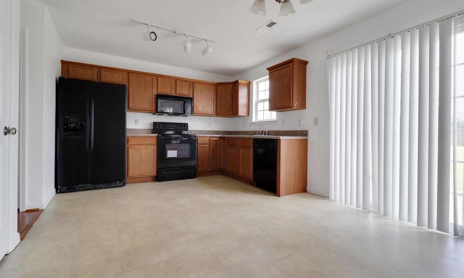 Property image 3 at 324 Cool Embers Lane, Boiling Springs, SC 29316