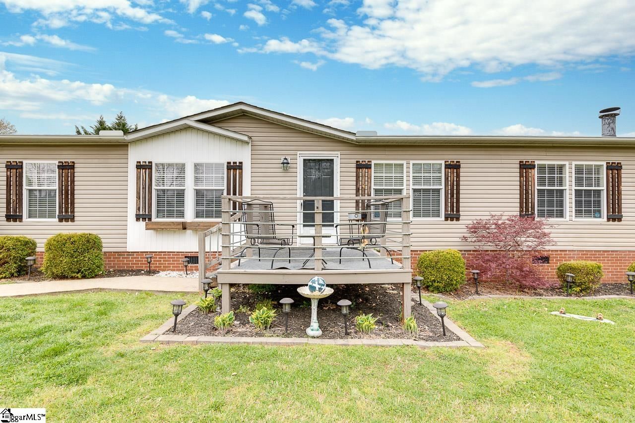 Property image 3 at 247 Perry Road, Greer, SC 29651