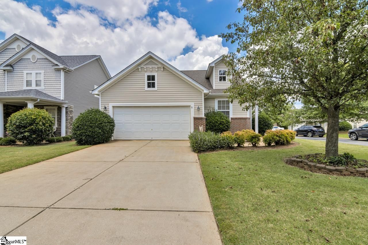 Property image 1 at 121 Raven Hill Way, Piedmont, SC 29673