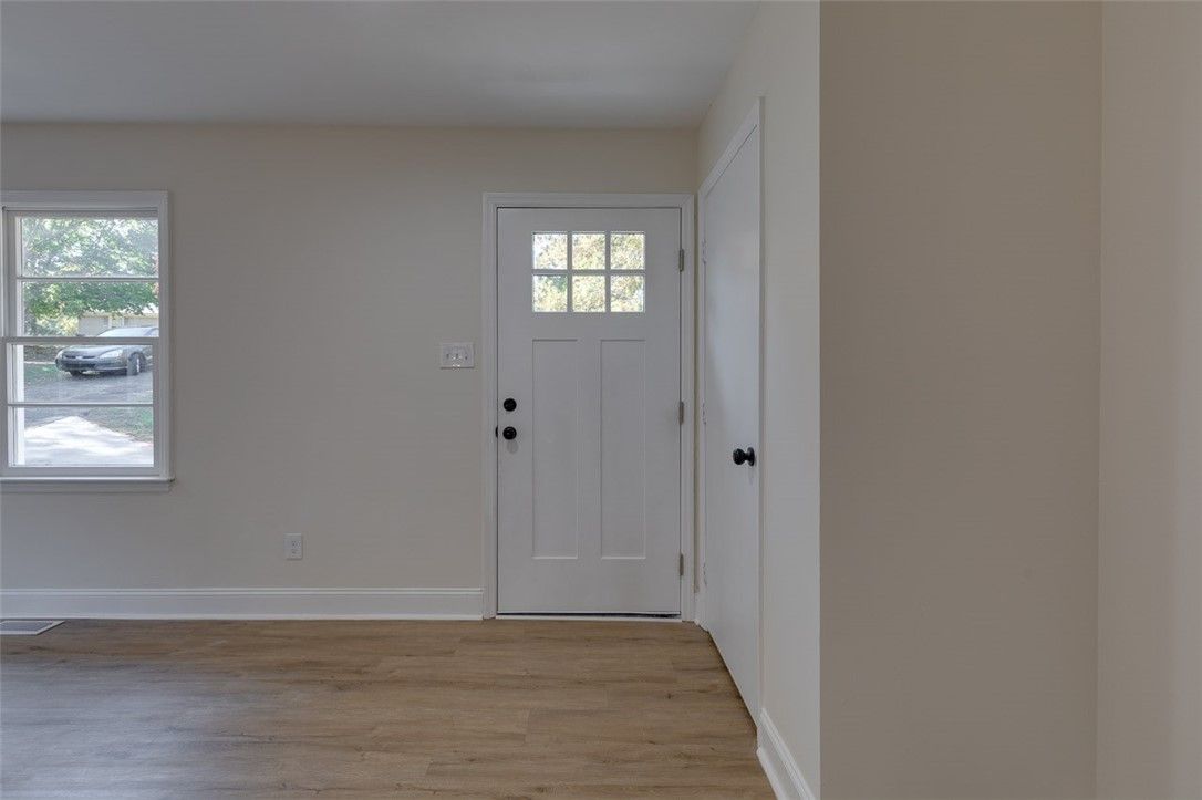 Property image 5 at 24 Springbrook Court, Wellford, SC 29385