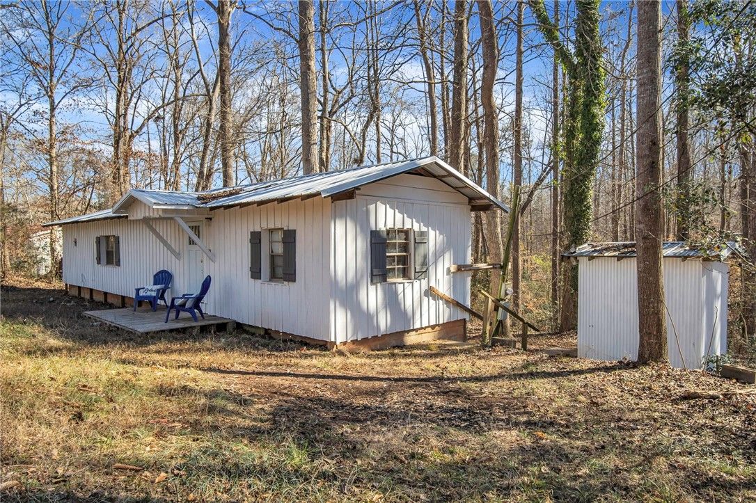 Property image 2 at 32 Chauvin Court, Lavonia, GA 30553