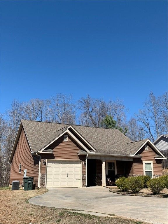 Property image 3 at 119 Cove View Court, Seneca, SC 29678