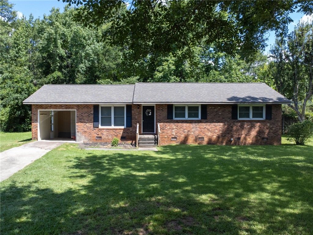 Property image 1 at 3515 Deerwood Trail, Anderson, SC 29624