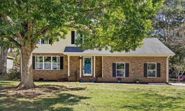 75 W Ridge Drive