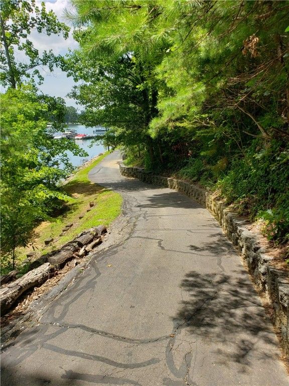 Property image 2 at 128 Port Drive, Seneca, SC 29672