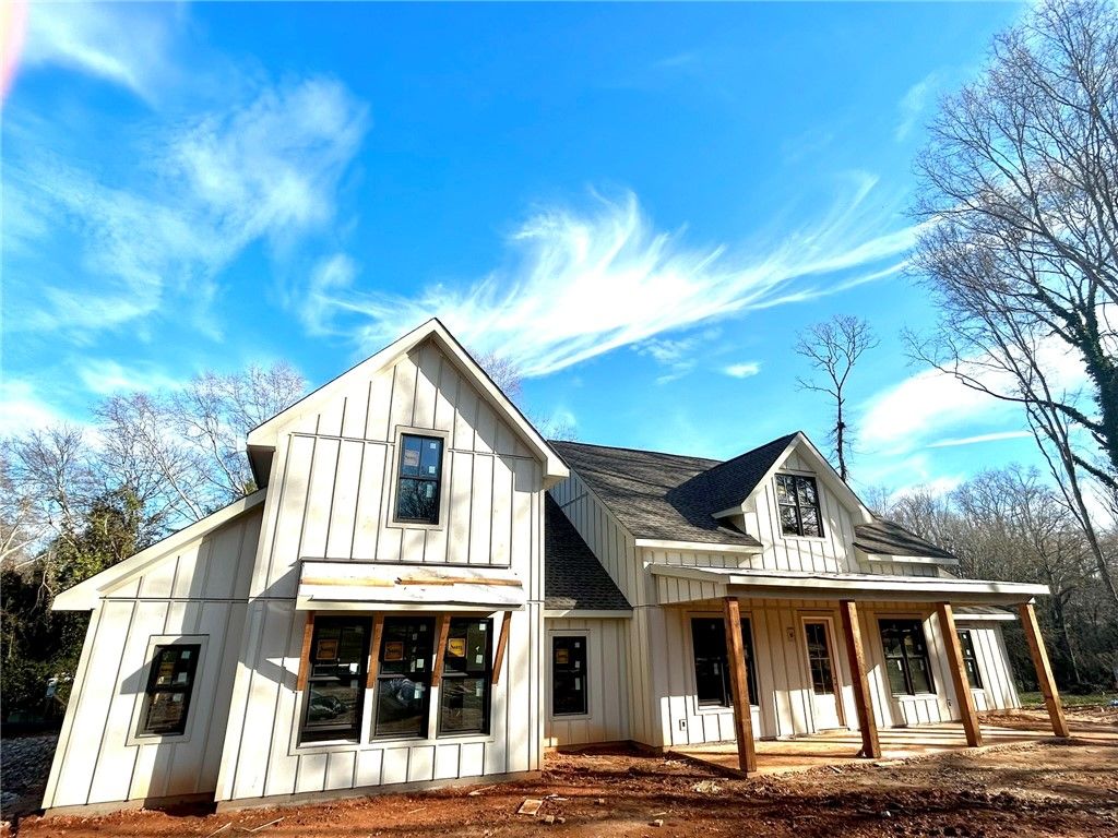 Property image 3 at 102 Roslyn Drive, Clemson, SC 29631