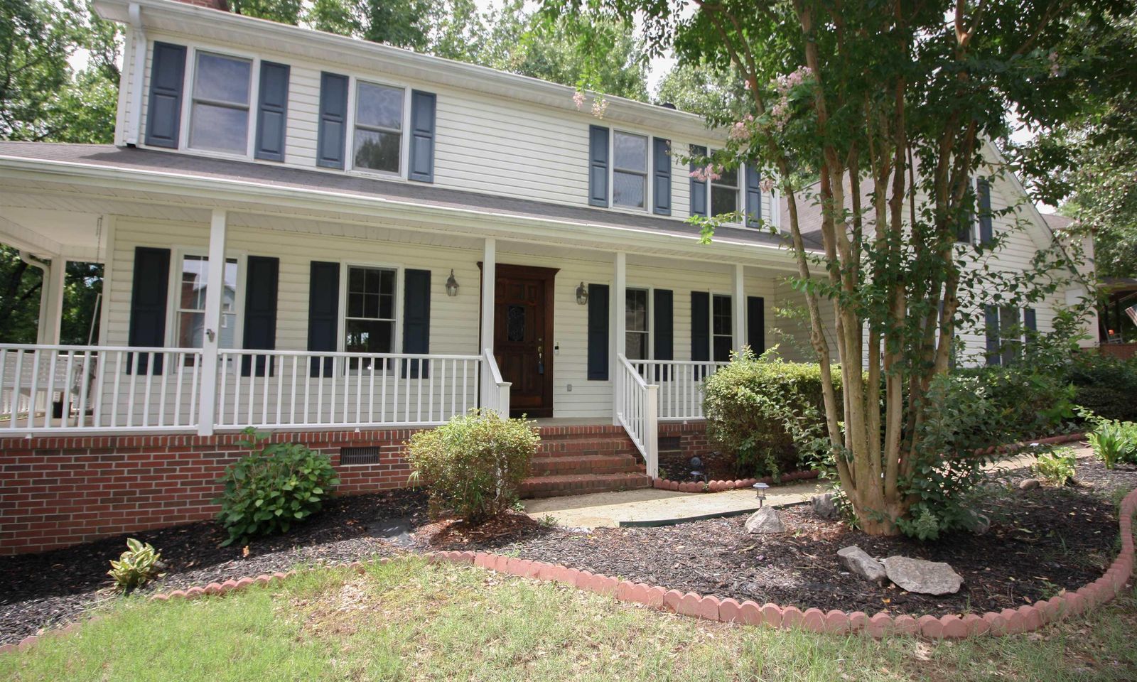 Main image of property at 304 WAGONCREEK Drive, Simpsonville, SC 29681