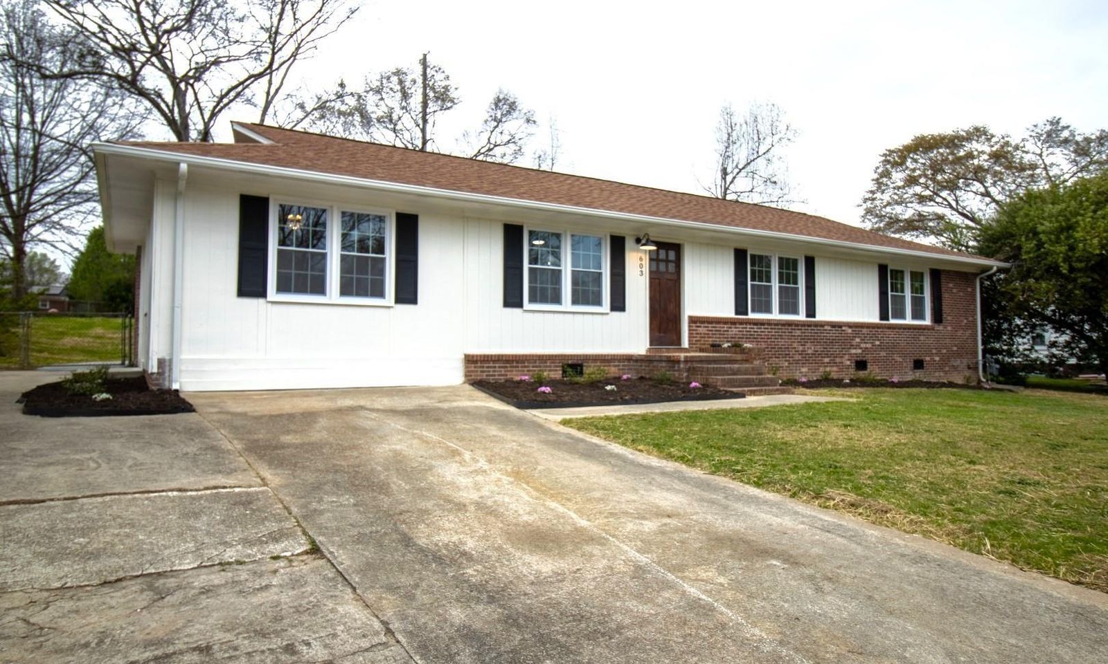 Property image 2 at 603 Creighton Drive, Taylors, SC 29687