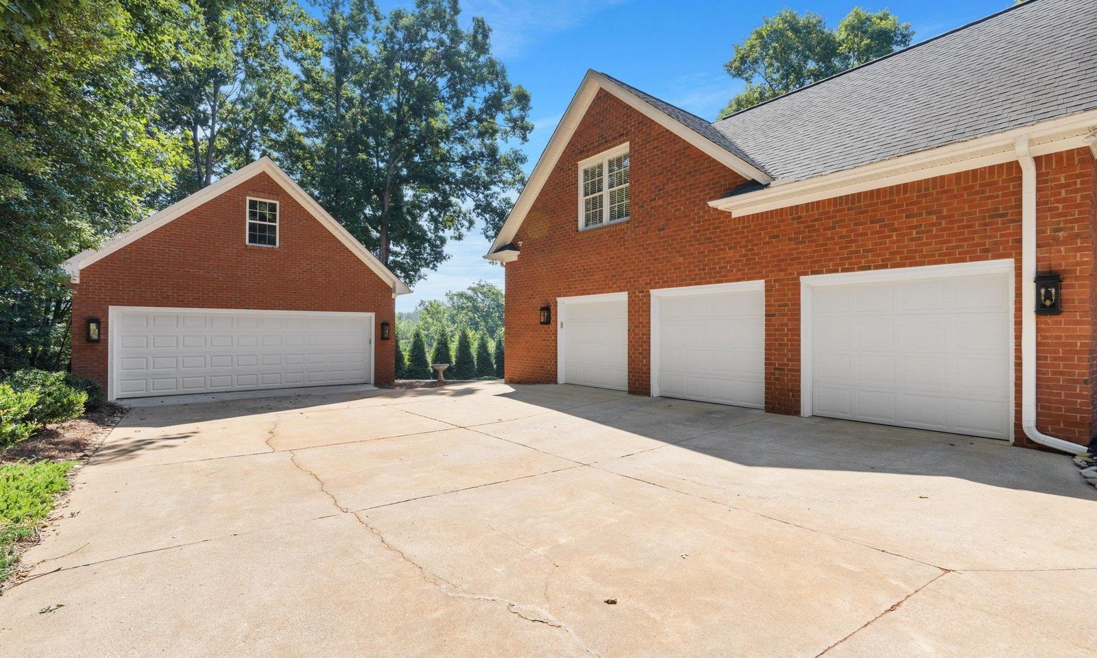 Property image 2 at 453 S Oakley Lane, Spartanburg, SC 29301