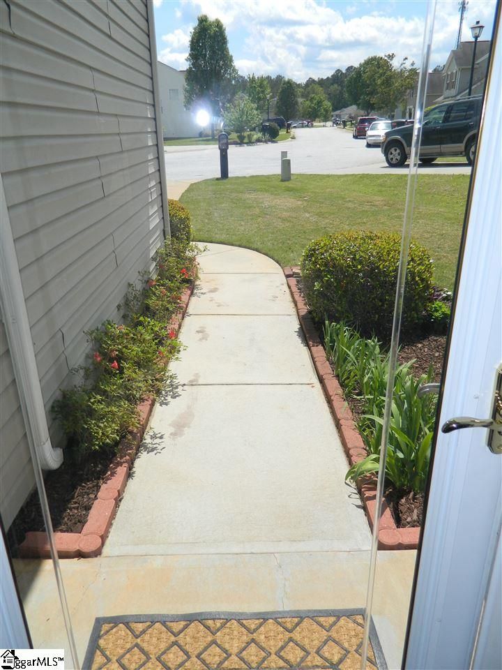 Property image 2 at 19 Watch Hill Court, Greenville, SC 29607