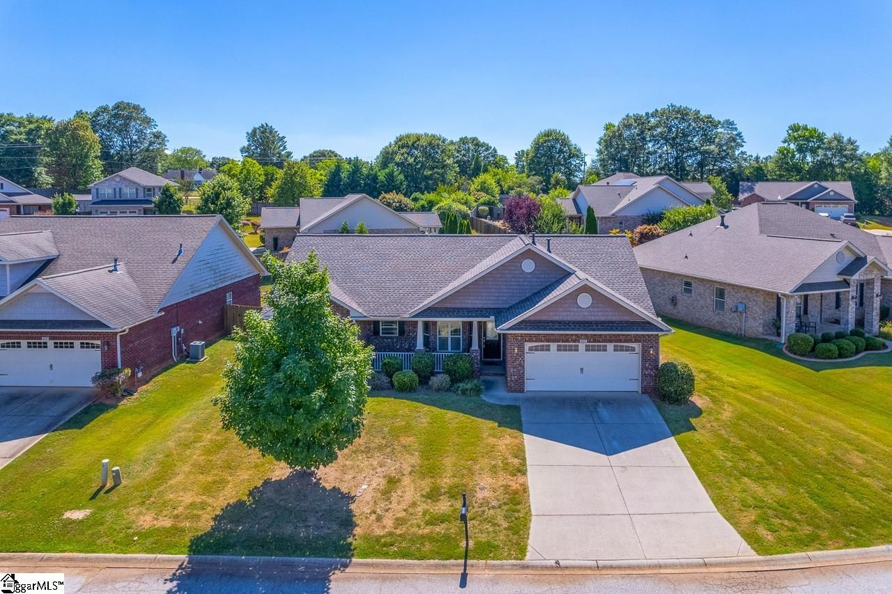 Property image 2 at 437 Jewelwood Drive, Lyman, SC 29365
