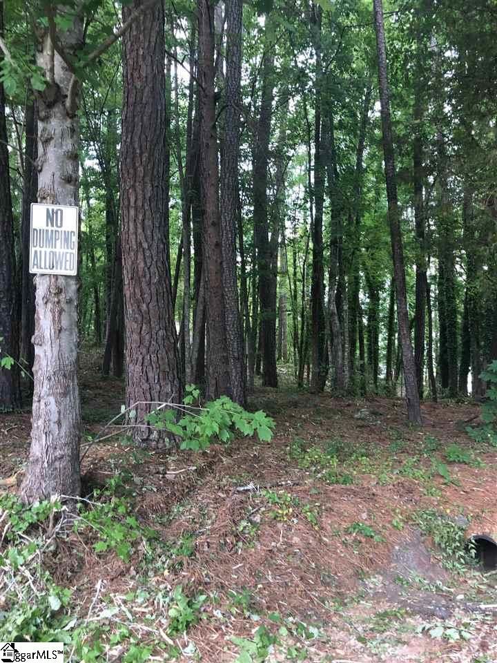 Property image 2 at 7 E Bobolink Court, Seneca, SC 29672