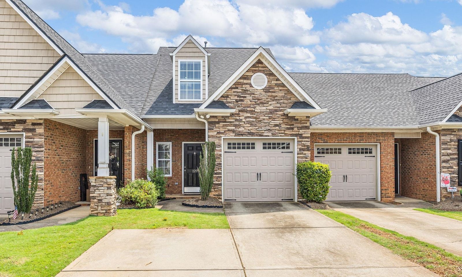 Property image 2 at 129 Middleton Park Lane, Moore, SC 29369