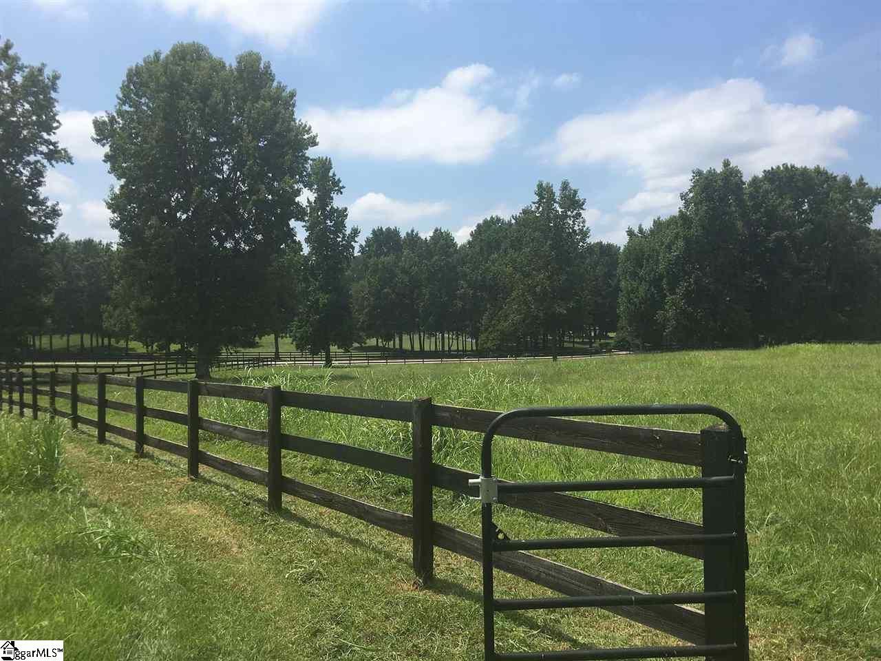 Property image 5 at 289 & 297 Stable Gate Drive, Campobello, SC 29322