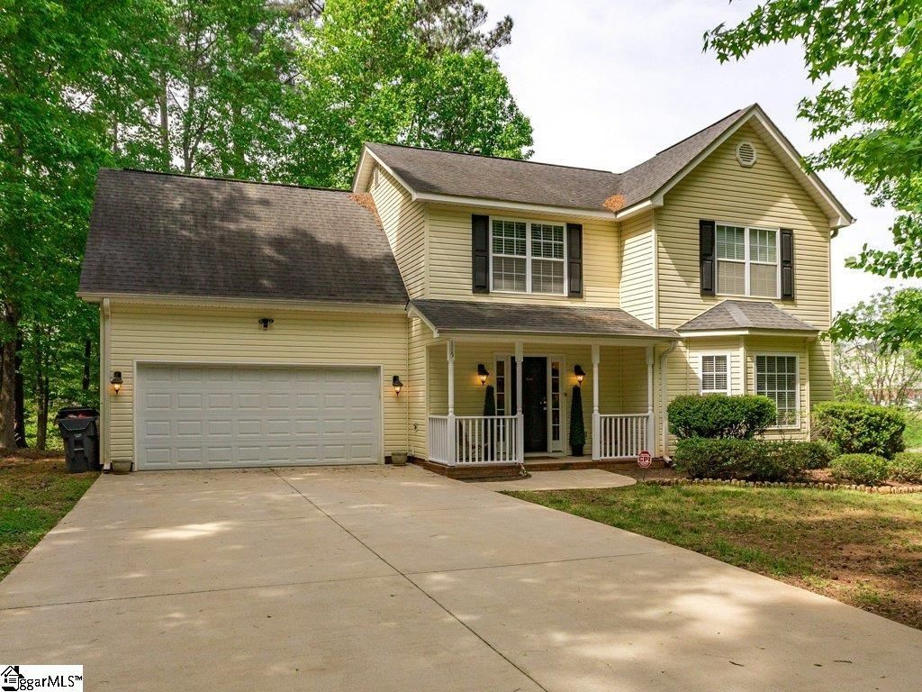 Property image 2 at 115 Holly Tree Circle, Duncan, SC 29334