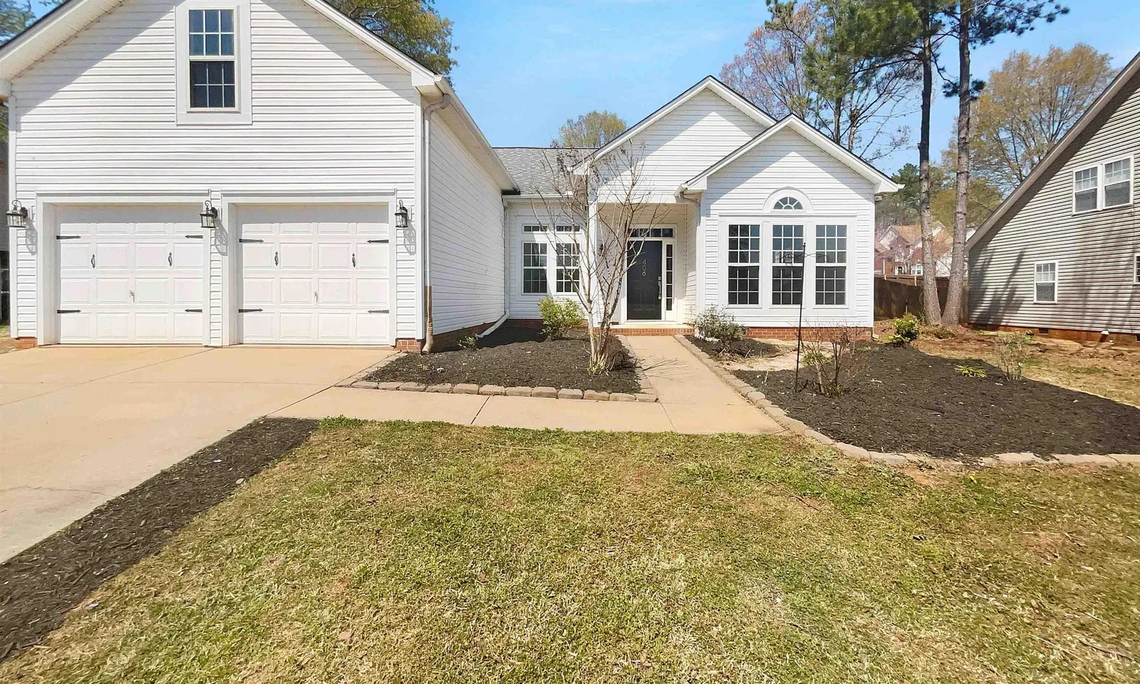 Woodsberry, Duncan Community