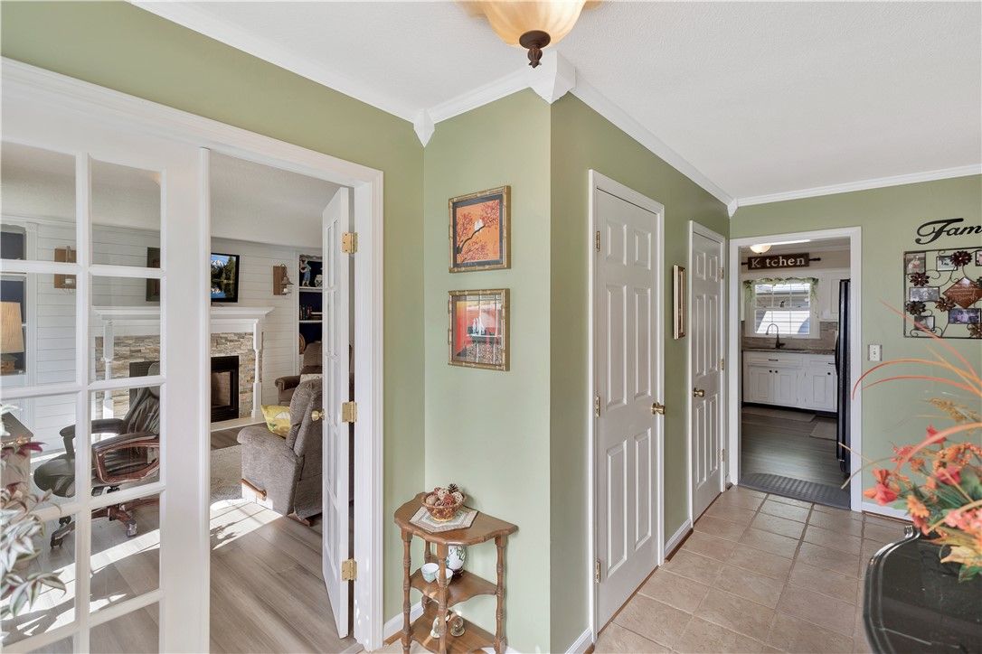 Property image 3 at 313 Delphi Drive, Seneca, SC 29672