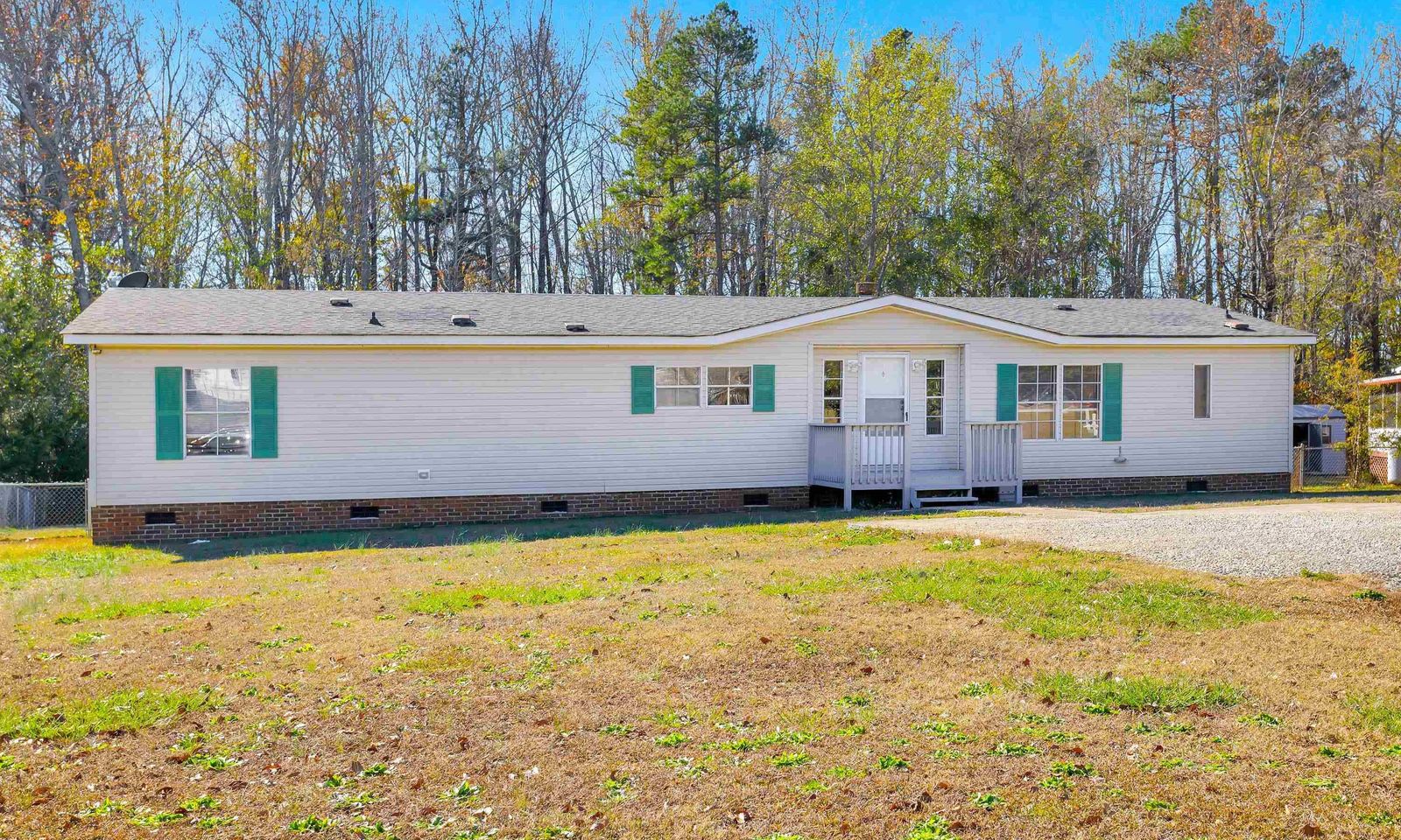 Property image 1 at 20 Kentwood Lane, Piedmont, SC 29673-8135