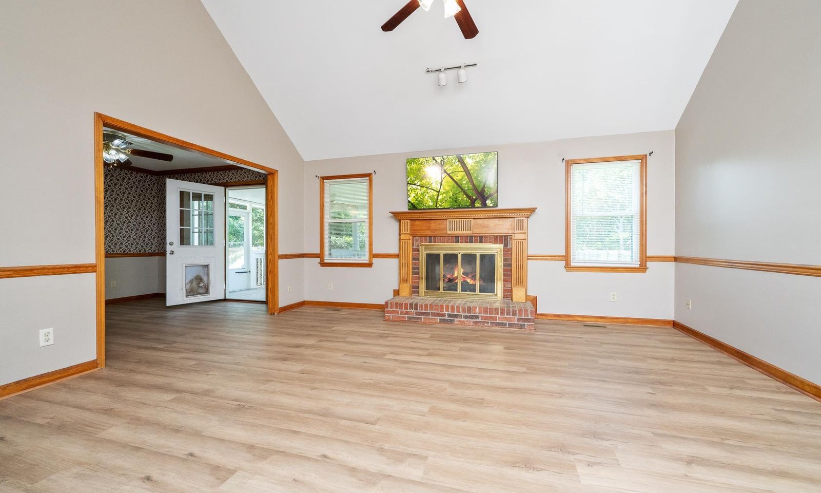Property image 3 at 305 Tearose Lane, Simpsonville, SC 29681