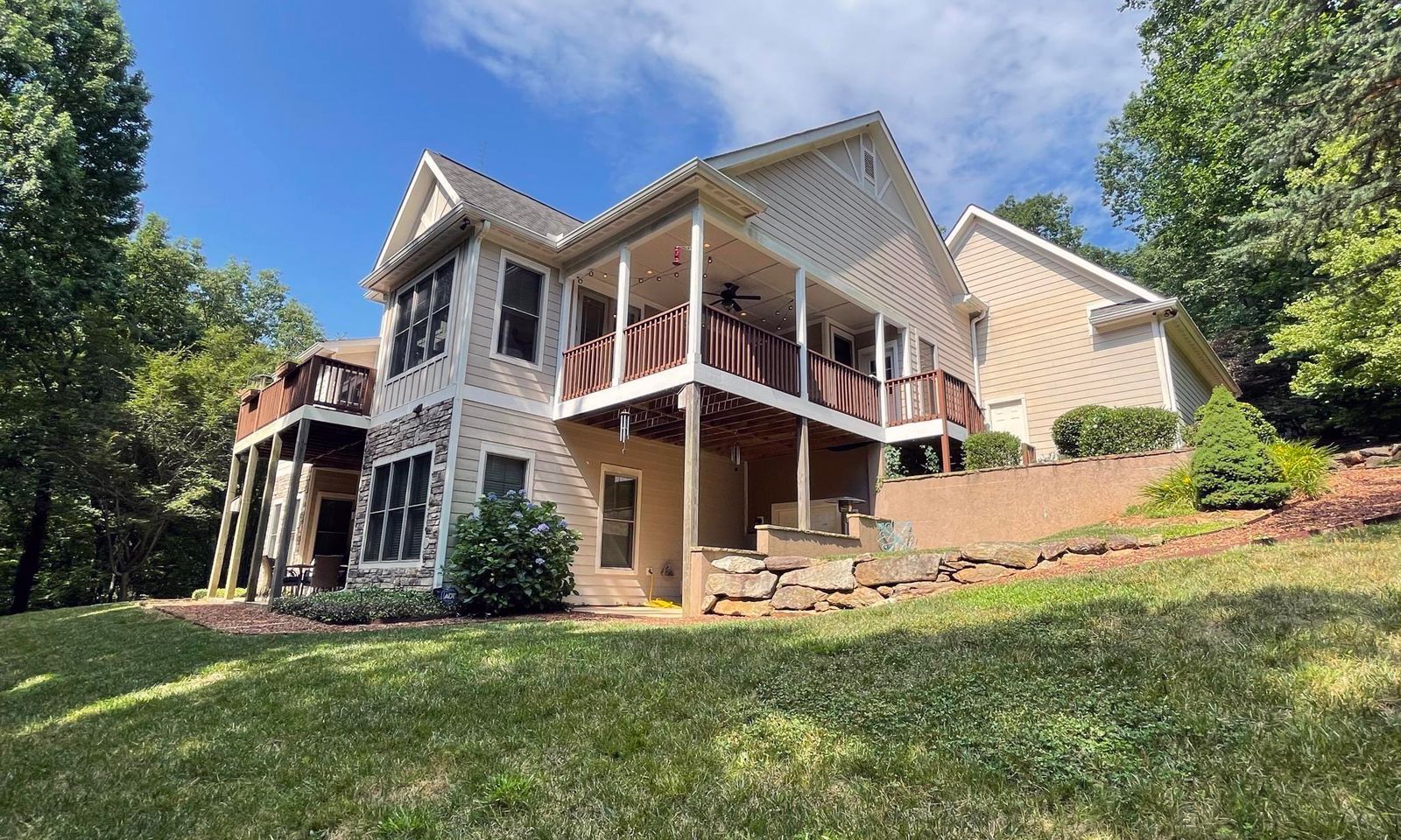 Property image 2 at 1478 Altamont Road, Greenville, SC 29609