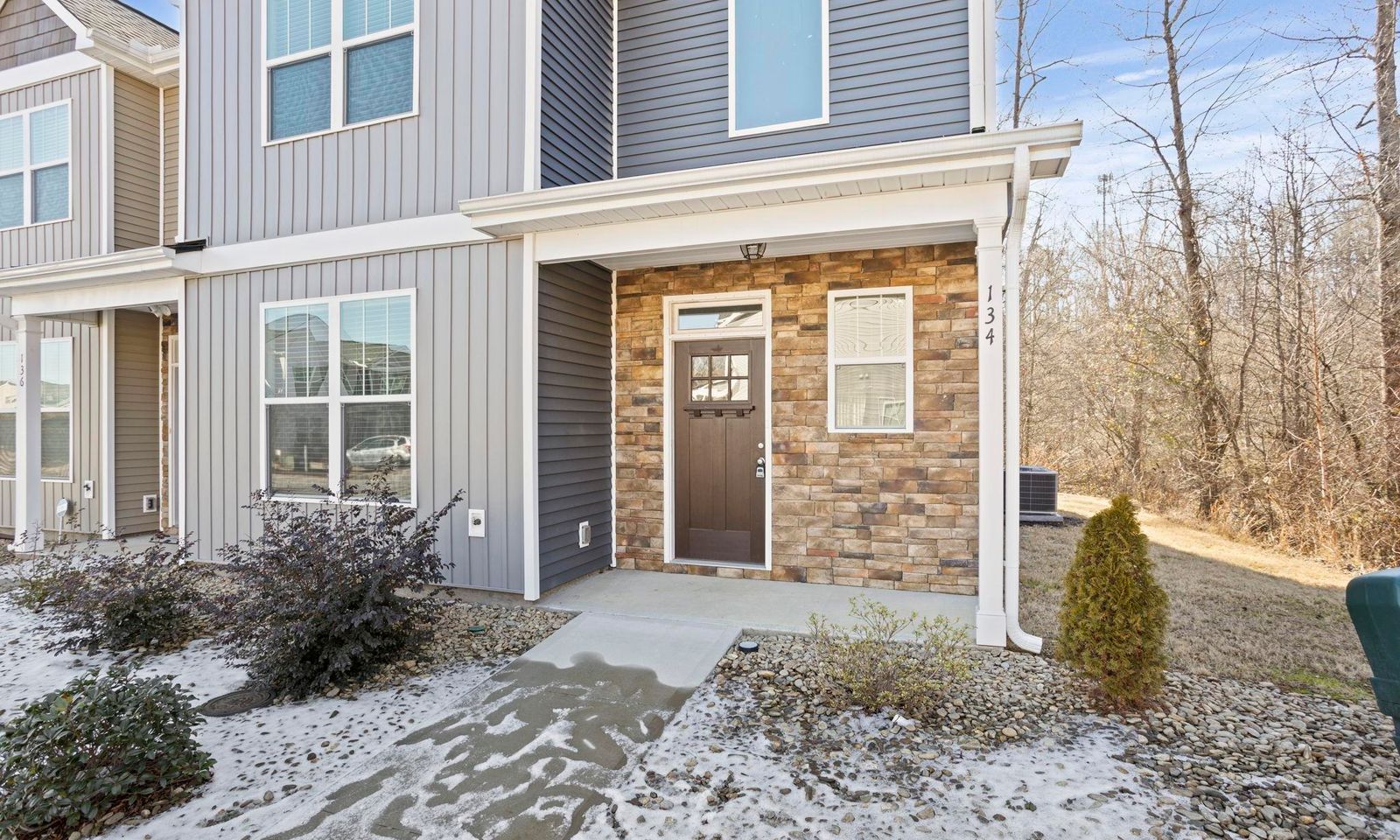 Property image 2 at 134 Creekland Way, Taylors, SC 29687
