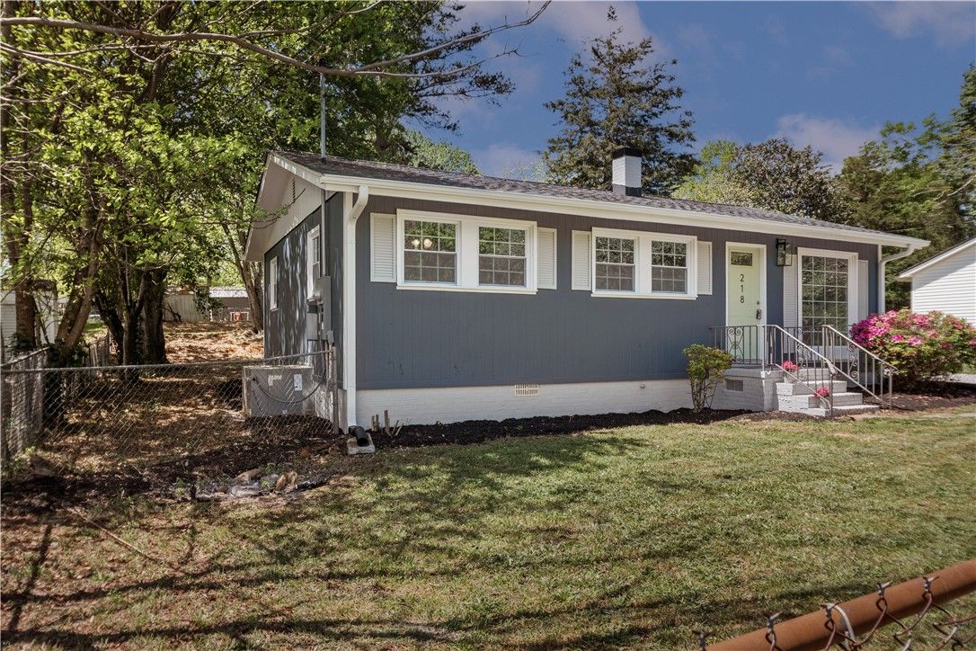 Property image 3 at 218 Mark Street, Easley, SC 29642