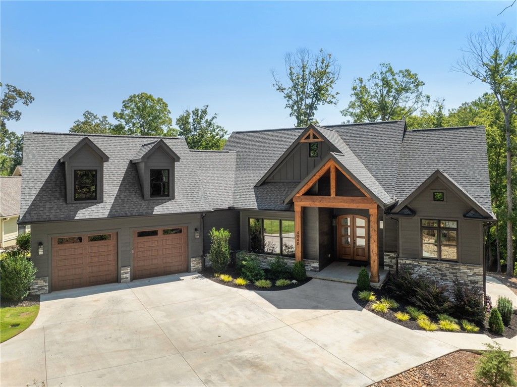 Property image 1 at 4040 Augusta Point Drive, Seneca, SC 29672